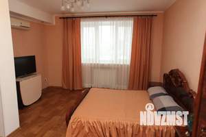 1-к квартира, посуточно, 50м2, 7/10 этаж