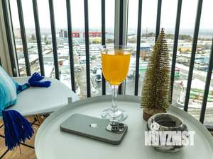 1-к квартира, посуточно, 42м2, 10/18 этаж