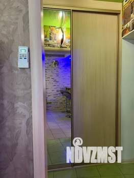 Студия квартира, посуточно, 36м2, 1/9 этаж