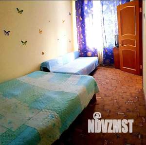 2-к квартира, посуточно, 48м2, 1/5 этаж