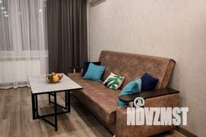 2-к квартира, посуточно, 40м2, 10/25 этаж