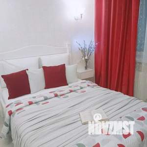 1-к квартира, посуточно, 40м2, 6/9 этаж