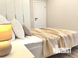 2-к квартира, посуточно, 42м2, 13/33 этаж