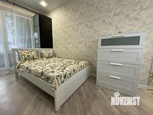 Студия квартира, посуточно, 28м2, 7/25 этаж