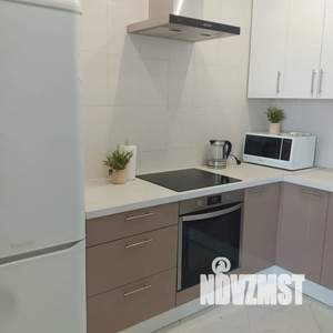 1-к квартира, посуточно, 40м2, 22/25 этаж