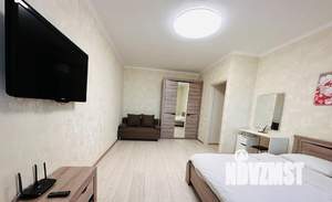 1-к квартира, посуточно, 38м2, 18/18 этаж