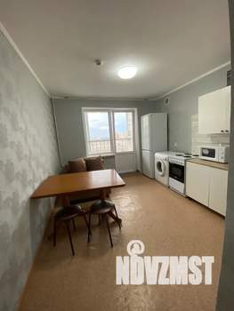 1-к квартира, посуточно, 42м2, 14/16 этаж