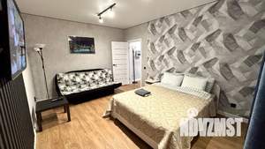 1-к квартира, посуточно, 40м2, 3/5 этаж