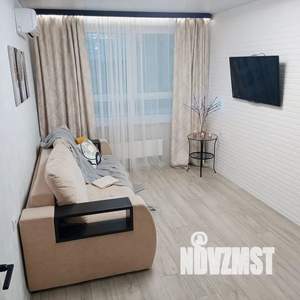 2-к квартира, посуточно, 40м2, 19/20 этаж