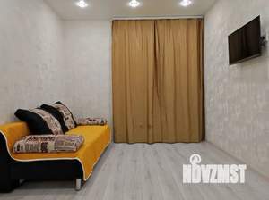 1-к квартира, посуточно, 40м2, 18/25 этаж