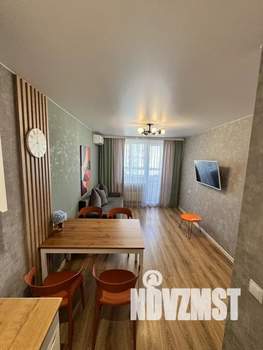 2-к квартира, посуточно, 40м2, 13/22 этаж