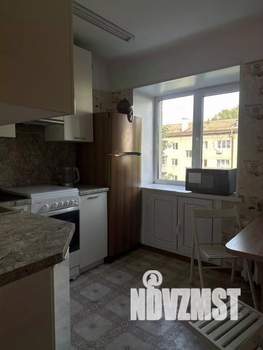 2-к квартира, посуточно, 42м2, 1/1 этаж