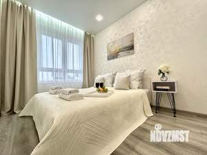 1-к квартира, посуточно, 40м2, 21/25 этаж