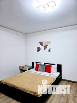 1-к квартира, посуточно, 35м2, 4/25 этаж