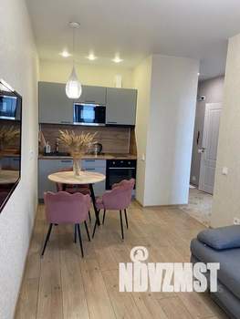 1-к квартира, посуточно, 33м2, 9/25 этаж