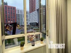 Студия квартира, посуточно, 36м2, 1/20 этаж