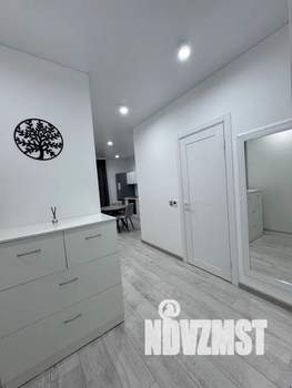 Студия квартира, посуточно, 31м2, 12/25 этаж