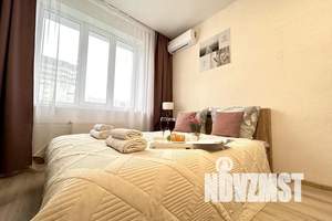1-к квартира, посуточно, 42м2, 5/25 этаж