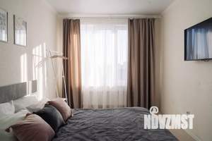 1-к квартира, посуточно, 44м2, 9/25 этаж