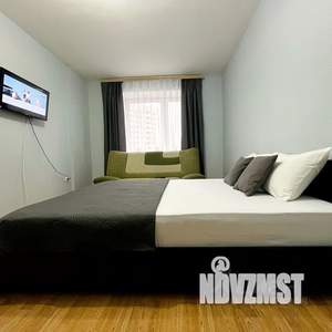 1-к квартира, посуточно, 34м2, 3/26 этаж