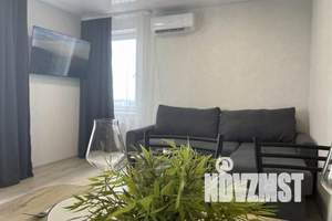 2-к квартира, посуточно, 44м2, 20/27 этаж