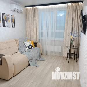 2-к квартира, посуточно, 40м2, 19/20 этаж