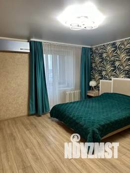 1-к квартира, посуточно, 38м2, 8/9 этаж