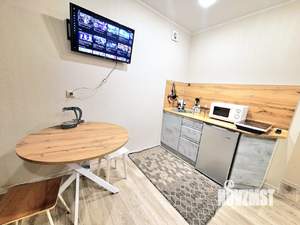 Студия квартира, посуточно, 35м2, 1/9 этаж