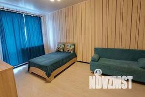 1-к квартира, посуточно, 39м2, 8/14 этаж