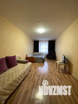 1-к квартира, посуточно, 41м2, 8/10 этаж