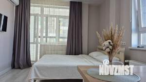 Студия квартира, посуточно, 35м2, 12/24 этаж