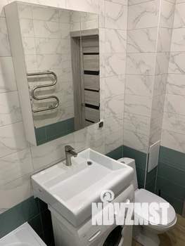 Студия квартира, посуточно, 30м2, 10/17 этаж