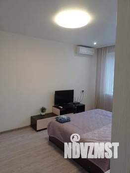 1-к квартира, посуточно, 37м2, 9/9 этаж