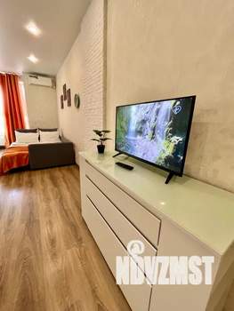 Студия квартира, посуточно, 40м2, 12/25 этаж