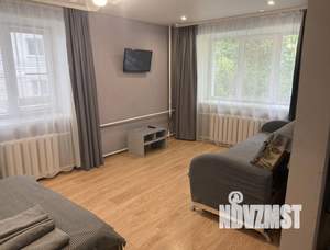 1-к квартира, посуточно, 32м2, 1/1 этаж