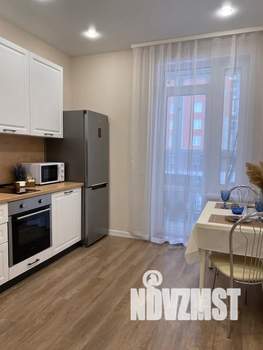 1-к квартира, посуточно, 39м2, 2/25 этаж