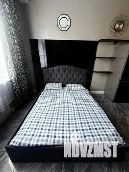 Студия квартира, посуточно, 32м2, 2/18 этаж