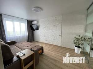 1-к квартира, посуточно, 35м2, 9/16 этаж