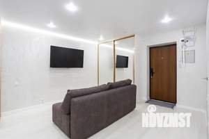 2-к квартира, посуточно, 40м2, 21/28 этаж