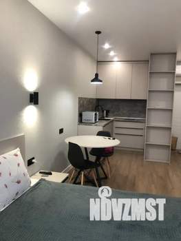 Студия квартира, посуточно, 35м2, 13/28 этаж