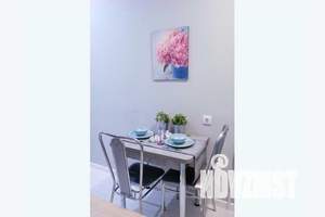 1-к квартира, посуточно, 35м2, 7/25 этаж