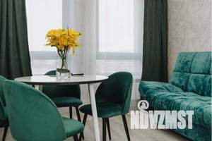 1-к квартира, посуточно, 40м2, 7/32 этаж