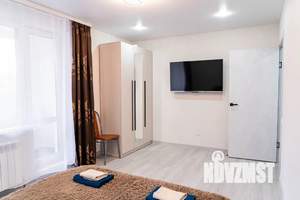 1-к квартира, посуточно, 40м2, 1/28 этаж