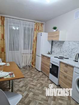 1-к квартира, посуточно, 38м2, 1/1 этаж