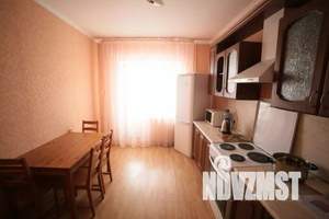 1-к квартира, посуточно, 40м2, 9/10 этаж