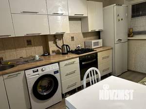1-к квартира, посуточно, 42м2, 7/9 этаж