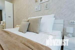 2-к квартира, посуточно, 48м2, 3/33 этаж