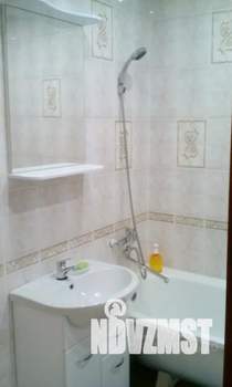 1-к квартира, посуточно, 40м2, 1/11 этаж