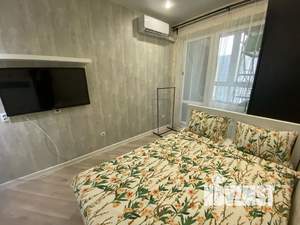 Студия квартира, посуточно, 28м2, 7/25 этаж