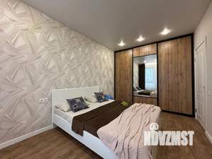 1-к квартира, посуточно, 38м2, 8/33 этаж